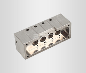 CNC加工與傳統(tǒng)手工加工相比有何優(yōu)勢(shì)?